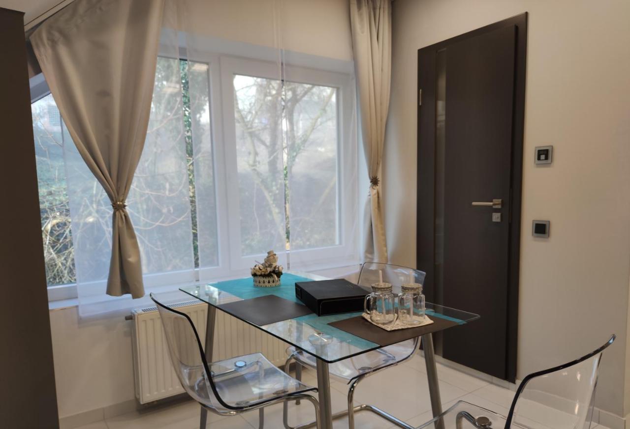 Aqua Solar Apartmanhaz Mişcolţ Exterior foto