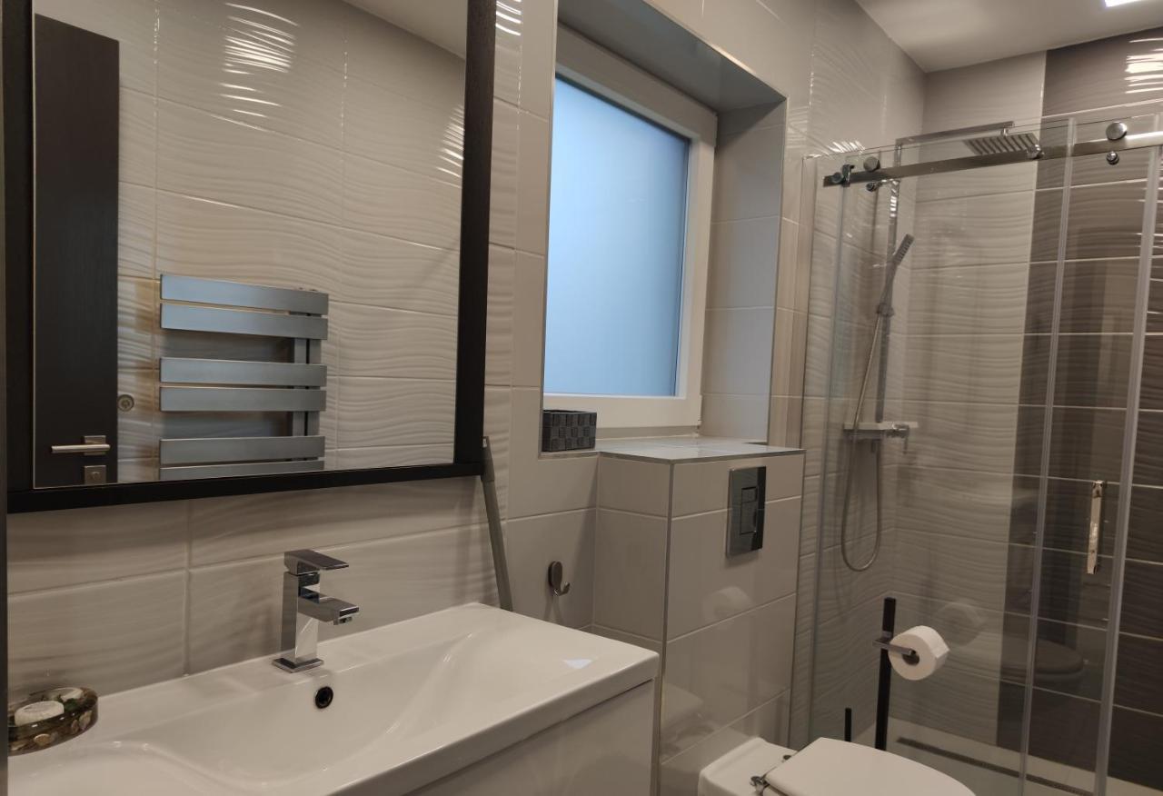 Aqua Solar Apartmanhaz Mişcolţ Exterior foto